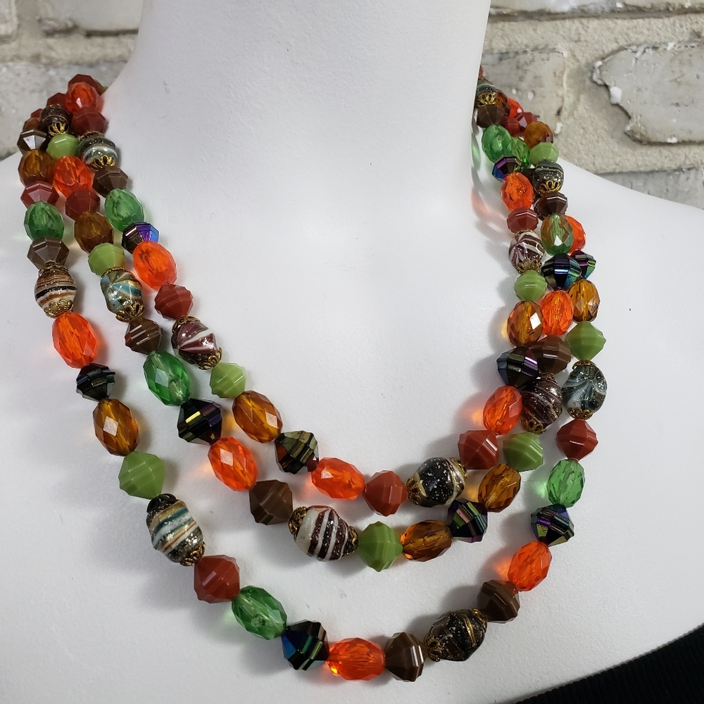 VINTAGE Lucite Bead Necklace Multi-Strand